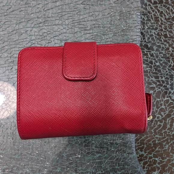 Prada Wallet *authentic* - Picture 3 of 5